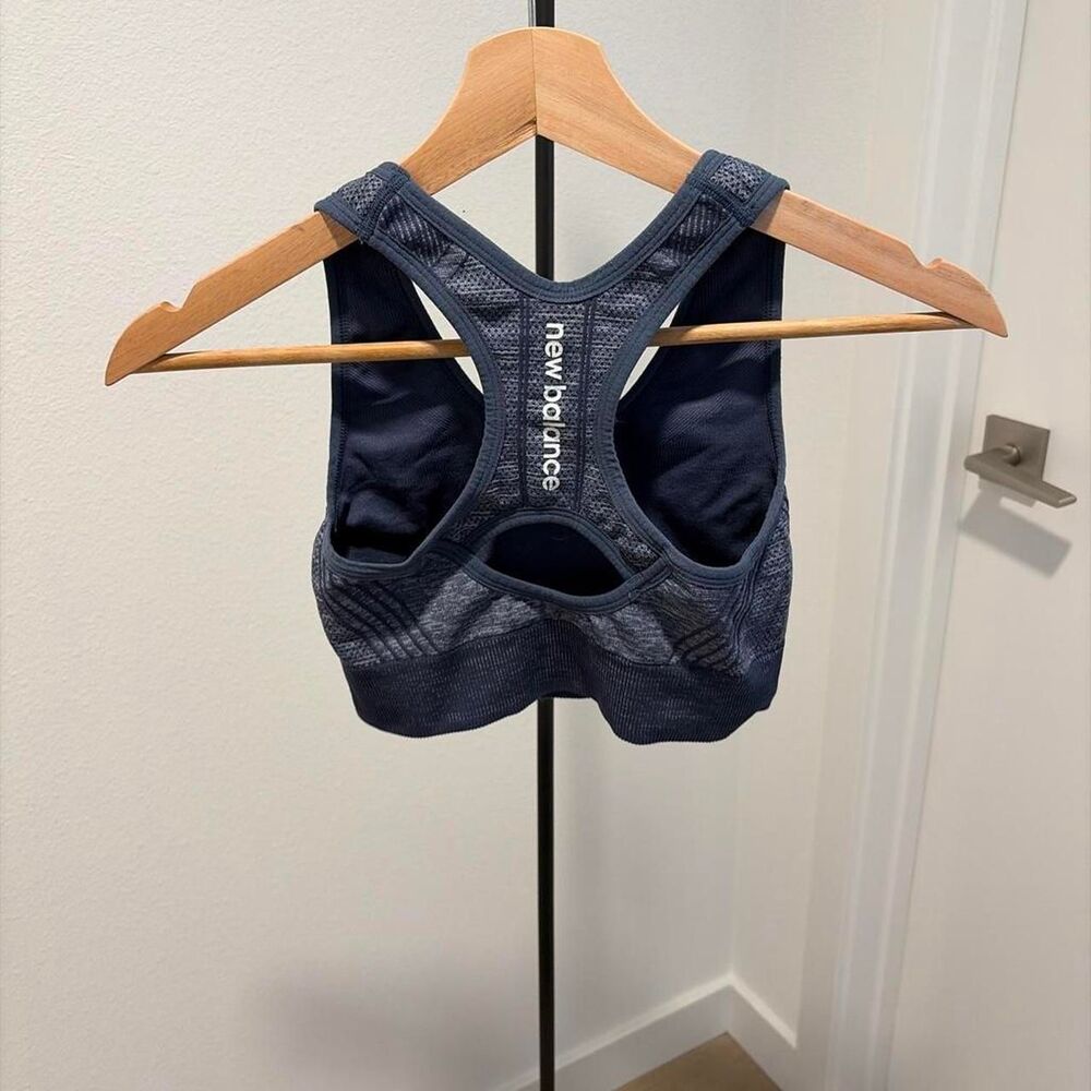 New Balance Women's Heathered Navy Blue Racerback Sports Bra Size Small - Picture 3 of 3